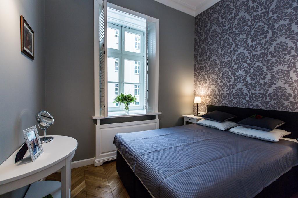 Poznanska Metro Centrum Apartment ワルシャワ エクステリア 写真